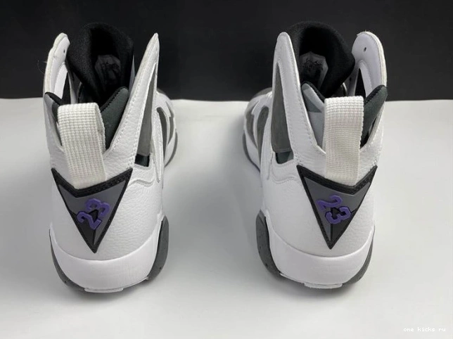 Rep Flint Jordan (2021) Retro 7 CU9307-100 0523